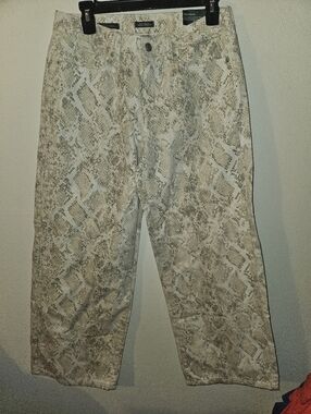 Wild Fable Womans Low Rise Baggy Snake Print Rugged Jeans Size 6